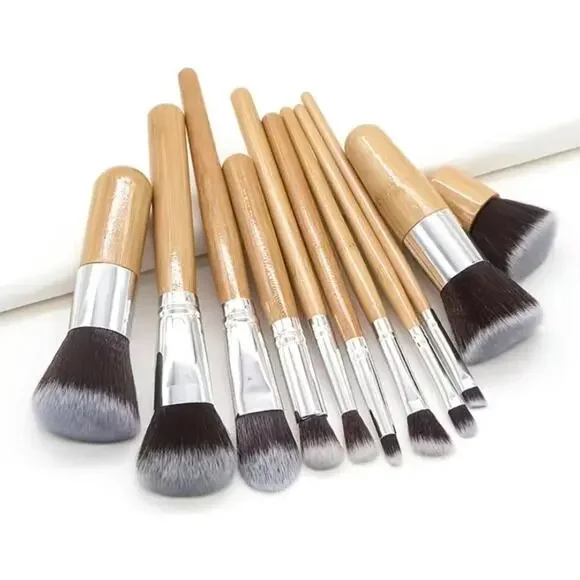 Wooden Handle Makeup Brush Set 10 Pieces Brushes - Picture 1 of 4